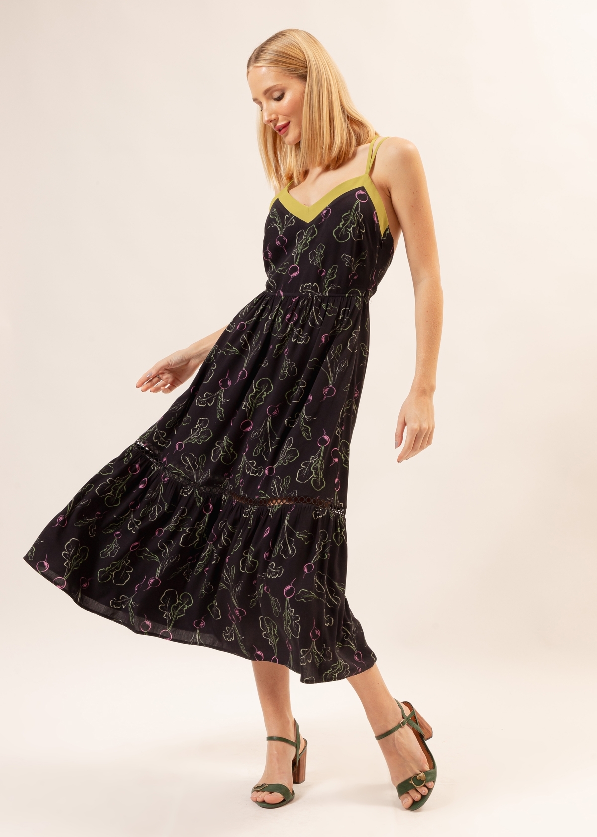 Vestido Midi Amor de Rabanete I