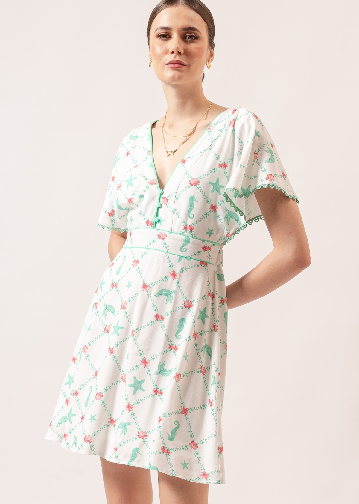 Vestido Curto Jardim das Estrelas 