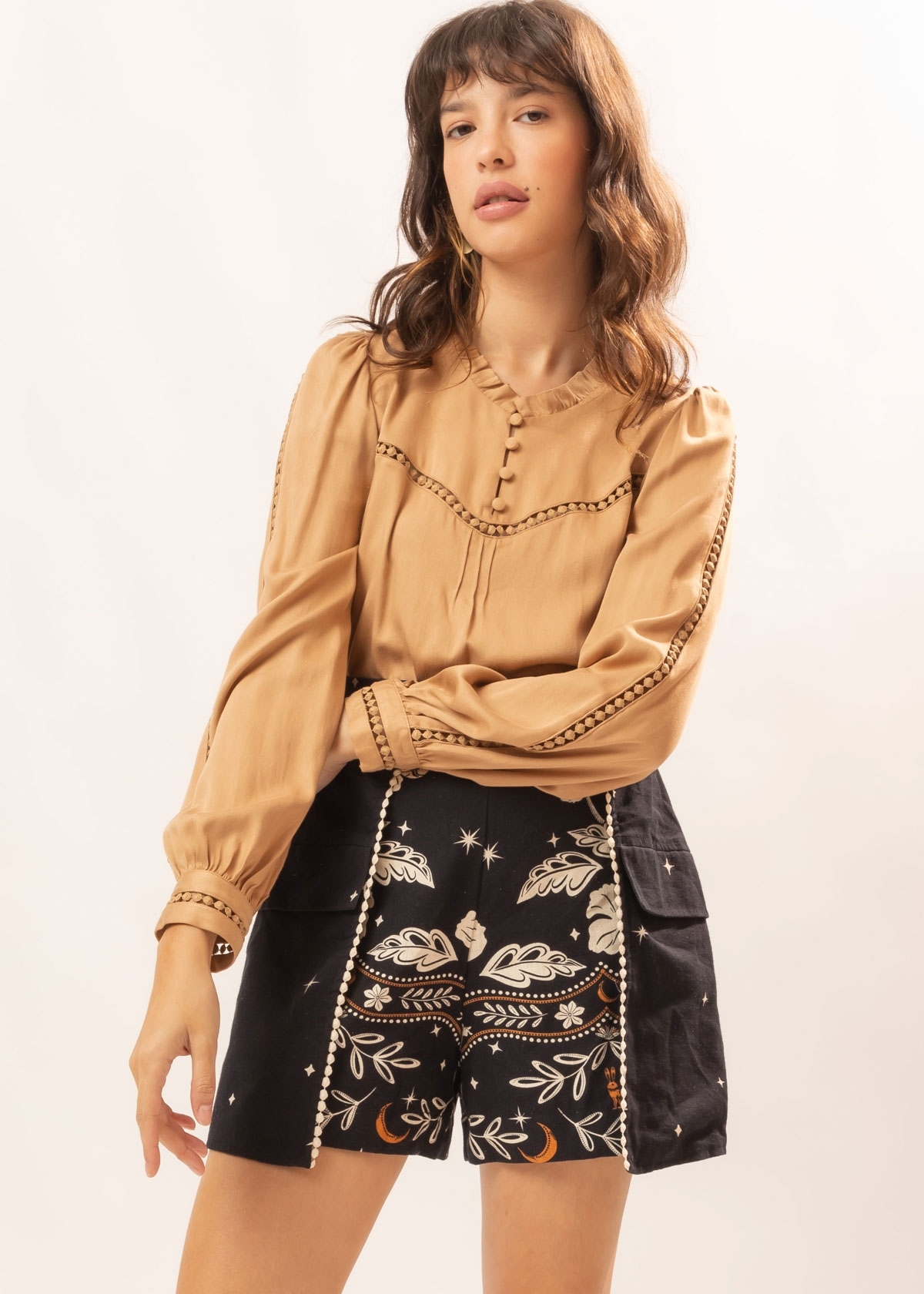 Short A Lua Me Falou