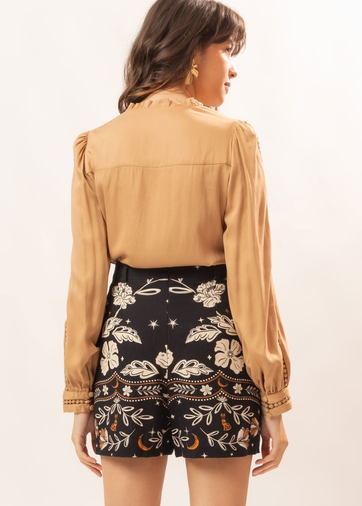 Short A Lua Me Falou