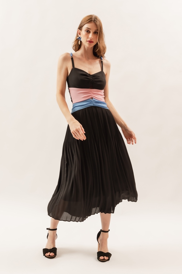 Vestido Midi Aqui Acola