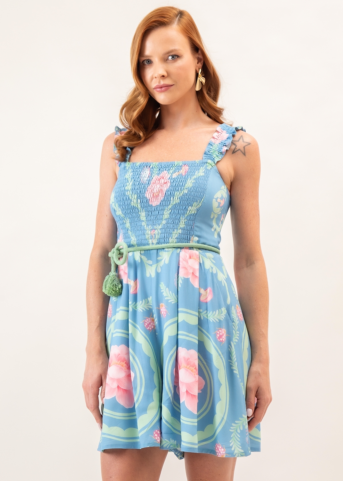 Macaquinho Rainha das Flores