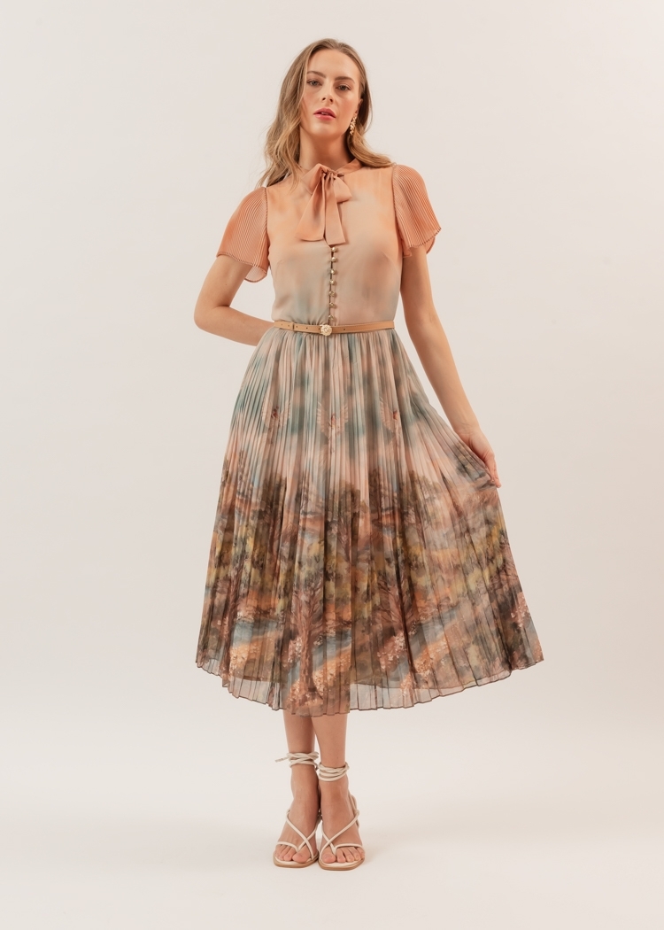 Vestido Midi nas Nuvens