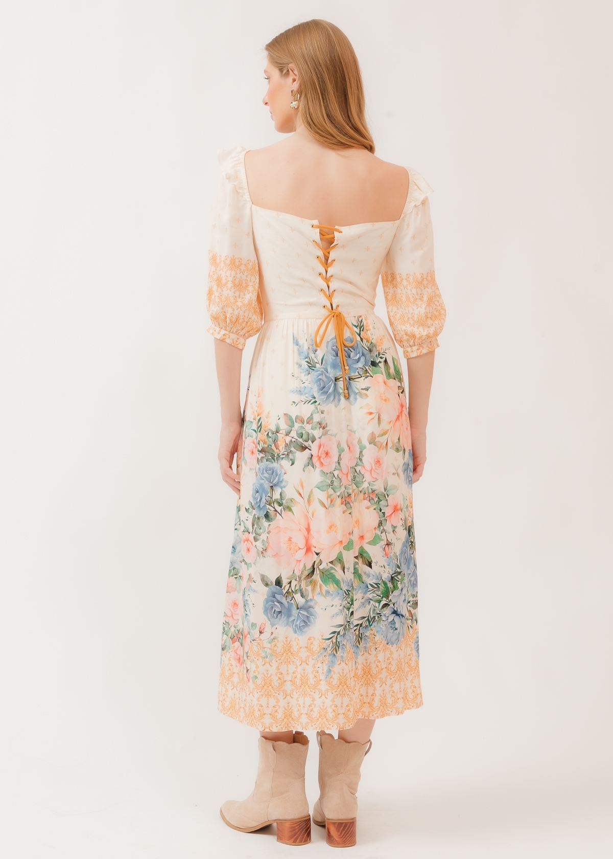 Vestido Midi Entre Bailes e Livros