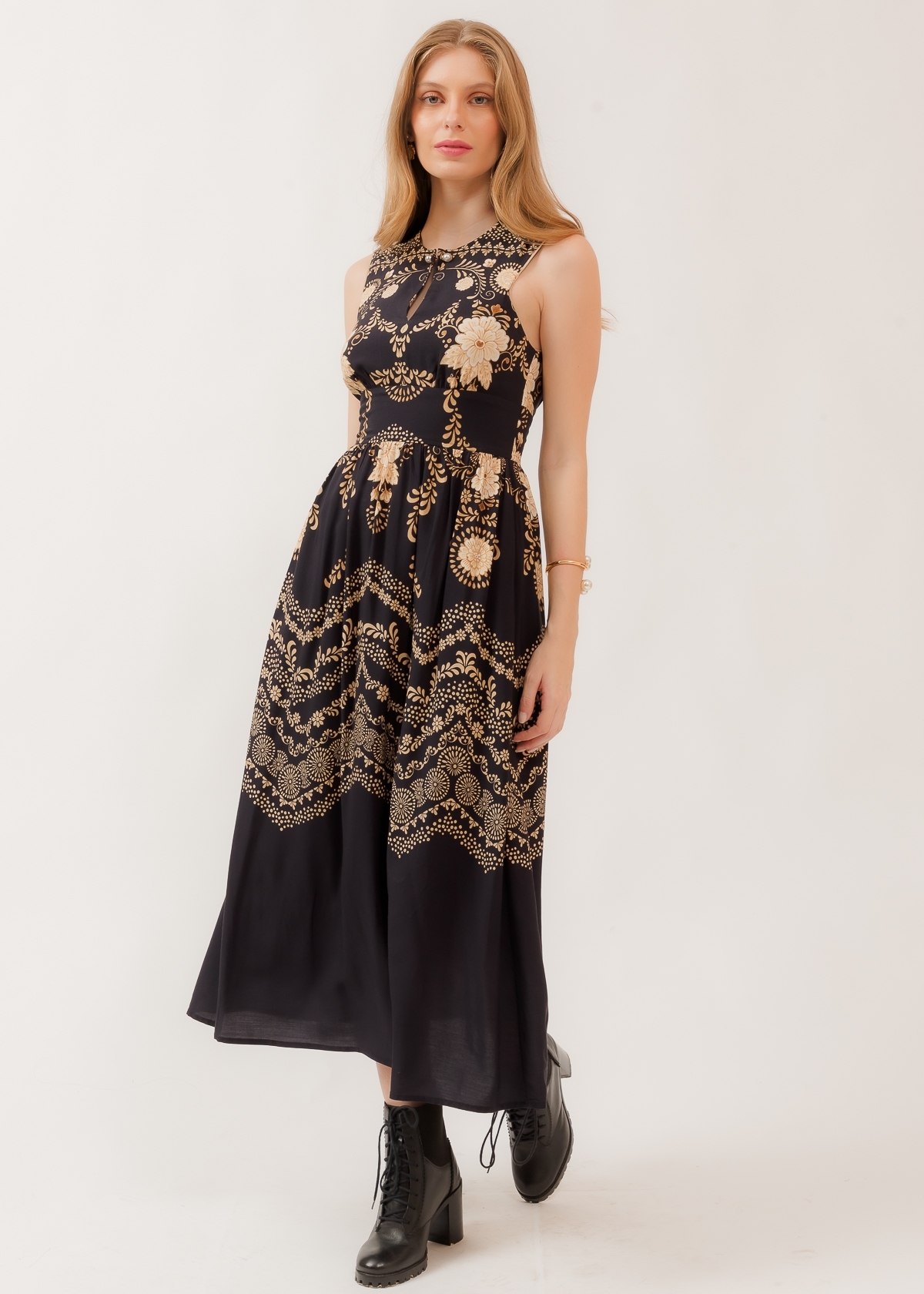 Vestido Super Midi A Dança dos Reinos